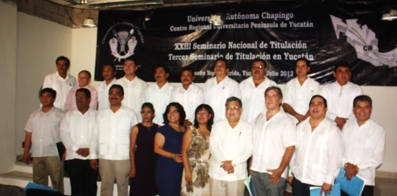 Egresados_en_distintas_disciplinas_de_la_UACh_obtienen_sus_documentos_profesionales